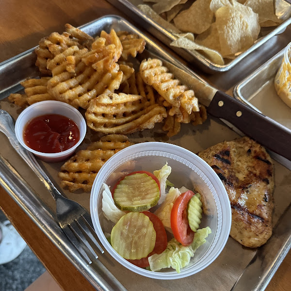 Grilled chicken sandwich (no bun) and seasoned GF waffle fries