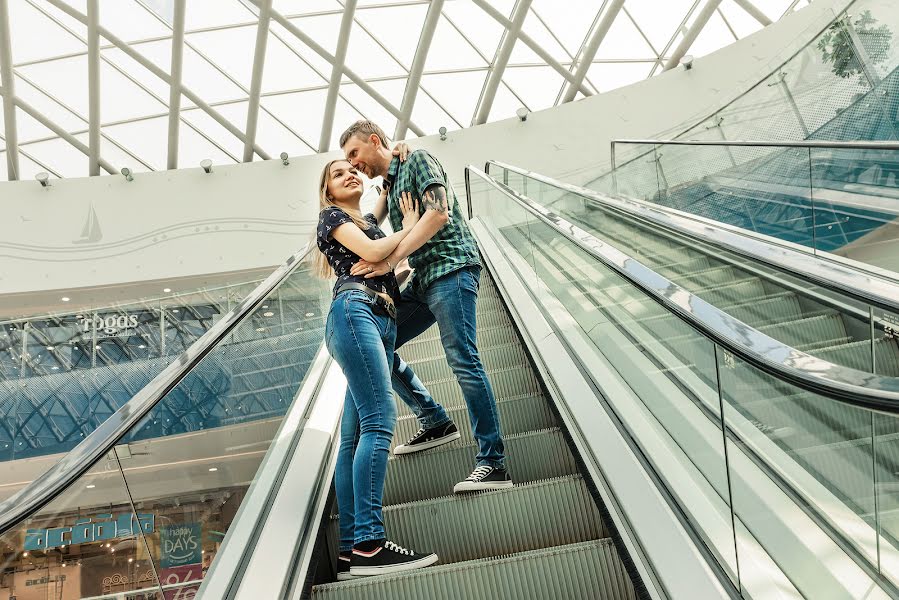 結婚式の写真家Ilya Kostin (foto)。2019 5月21日の写真