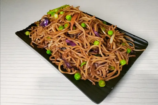 Schezwan Veg Noodles