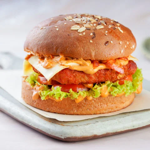 Peri Peri Paneer Burger (Protein- 28g)