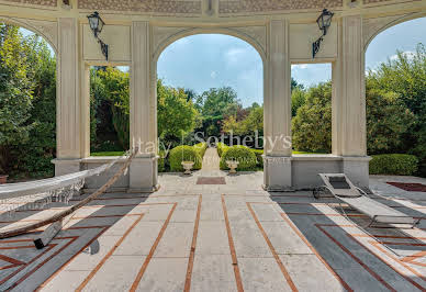 Villa avec piscine et jardin 5