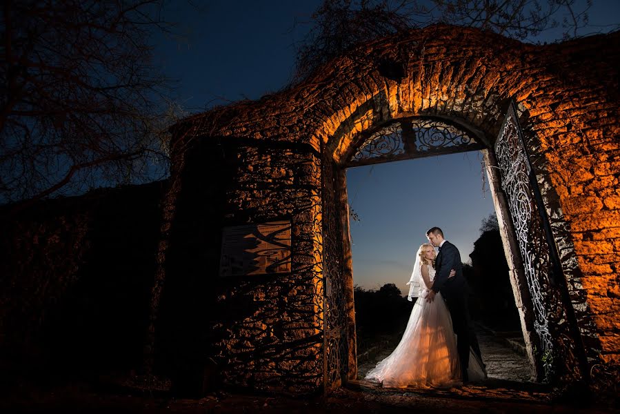 Fotógrafo de casamento Ionut Diaconescu (fotodia). Foto de 1 de julho 2016