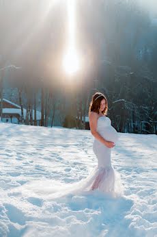 Wedding photographer Mona Marchand-Arvier (marchandarvier). Photo of 8 January 2022