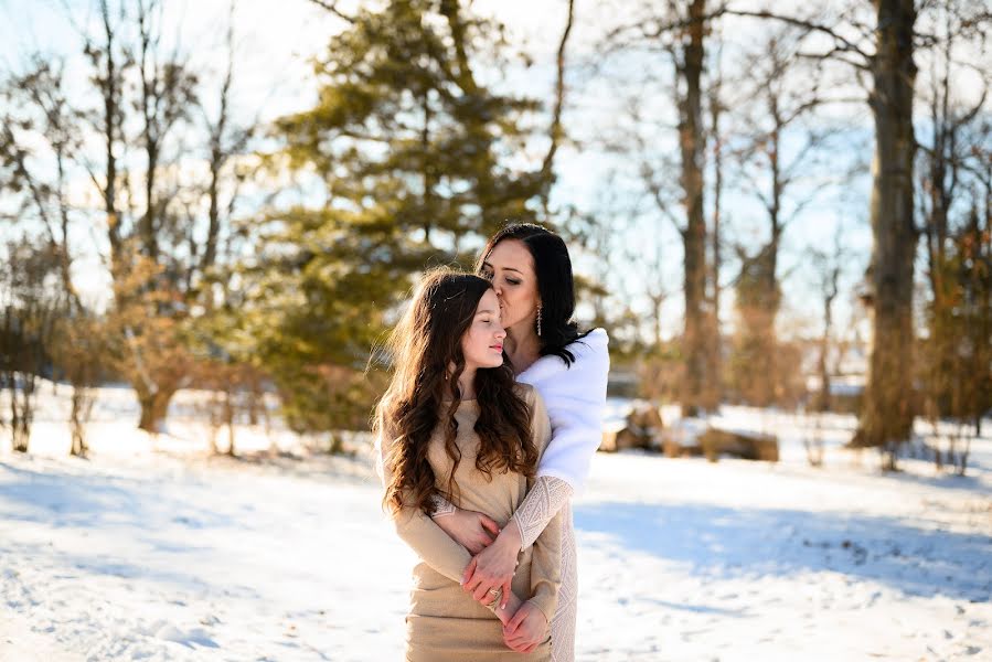 結婚式の写真家Lucie Jiroušková (luciejirouskova)。1月28日の写真