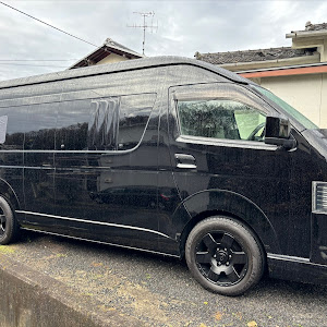 ハイエースバン TRH200V