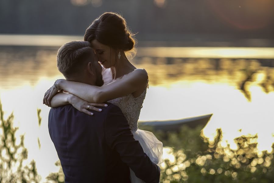 Fotograf ślubny Tomasz Król (fototeka). Zdjęcie z 6 października 2019