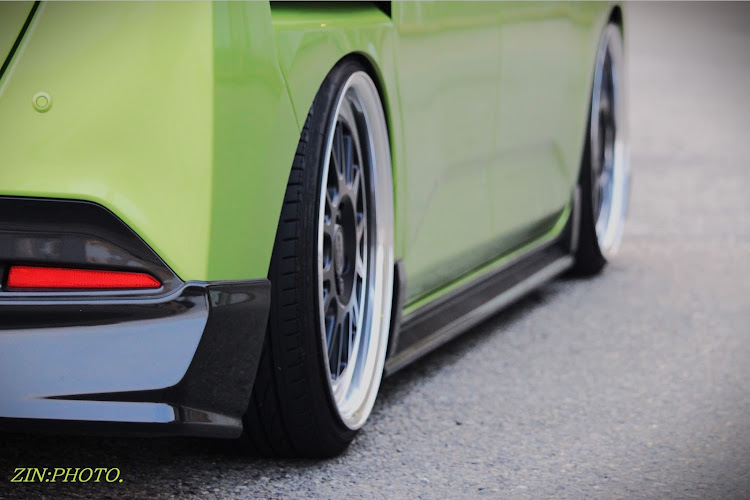 タンクカスタムのみんなでつくろうホイール図鑑・workwheels・seeker FX・weds・MAVERICK815Fに関するカスタム事例の投稿画像3枚目