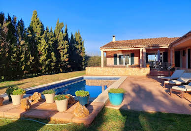 Maison avec piscine et terrasse 18