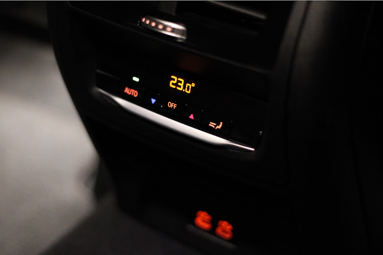 X3のみんなのお気に入り内装を見てみたいに関するカスタム事例の投稿画像2枚目