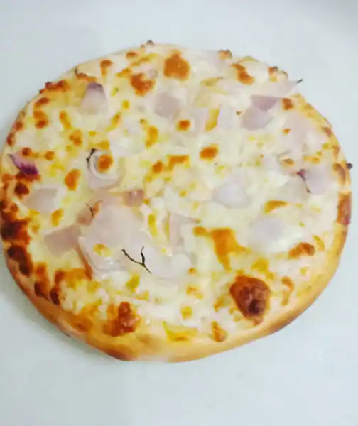 Onion Pizza