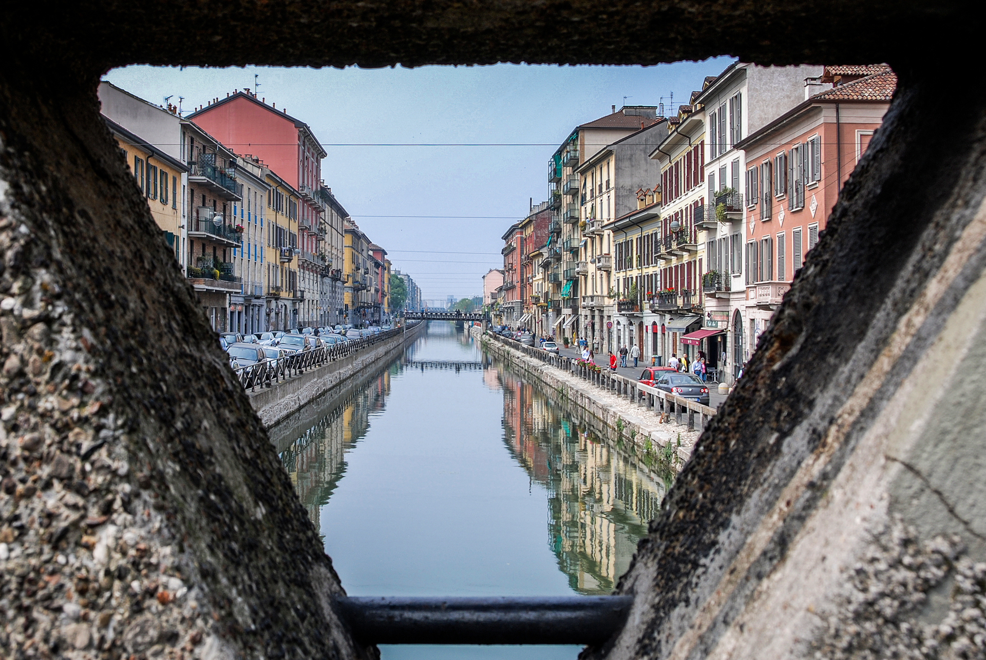 Through the hole di laurafacchini