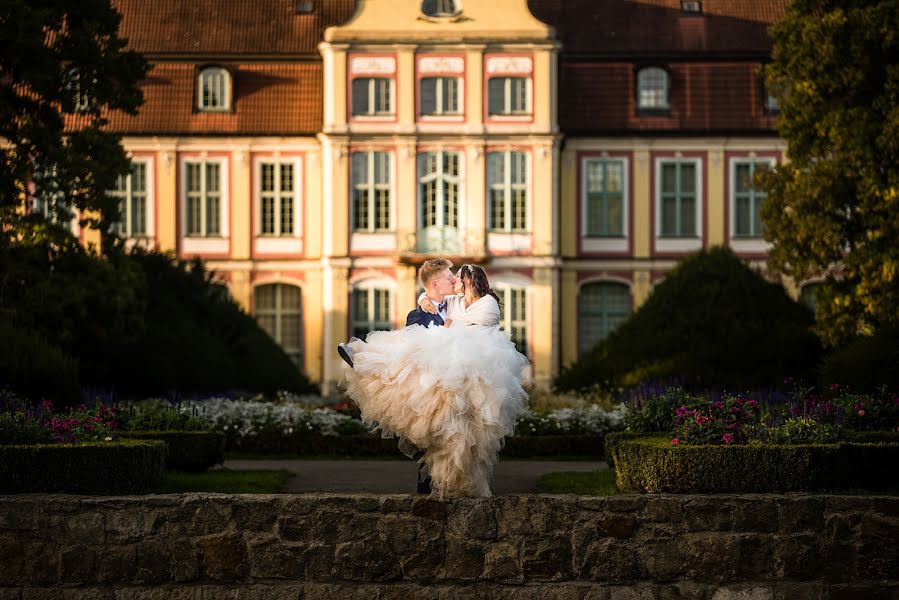 Wedding photographer Maciek Zadora (techwile). Photo of 27 April 2021