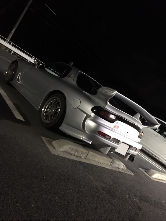 RX-7の盛れはしないけどいい感じ・気分は5馬力up(･∀･)・駐車はバックでに関するカスタム事例の投稿画像5枚目