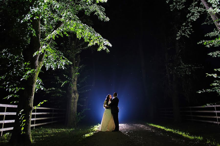 Wedding photographer Ciprian Băbușanu (babusanu). Photo of 17 September 2014