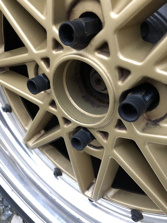 ロードスターのこだわり車外パーツ・レーシングスチールナット・EPMAN・磁石つくぞ！・カッチカチやぞ！に関するカスタム事例の投稿画像2枚目