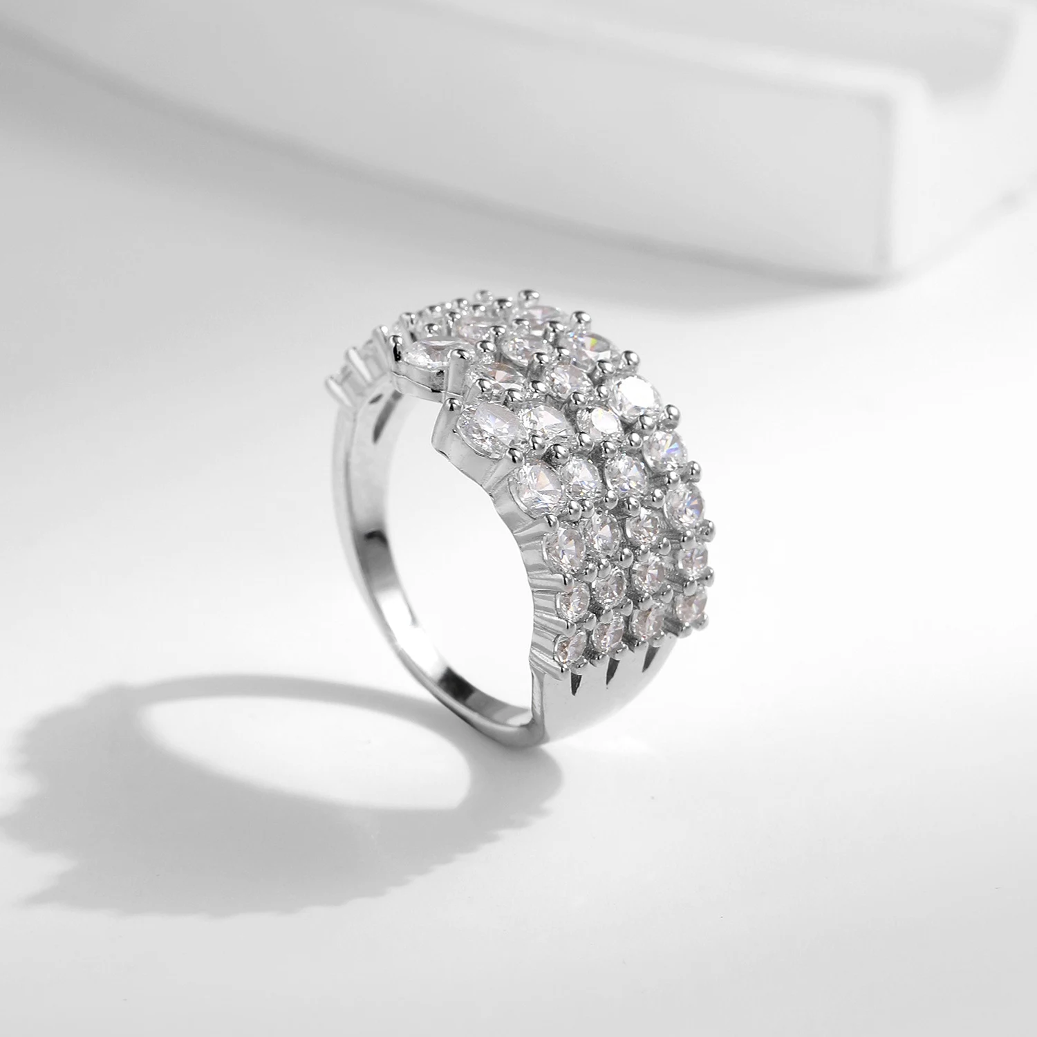 Title 8, Bague en argent S925 au design minoritaire, ten...