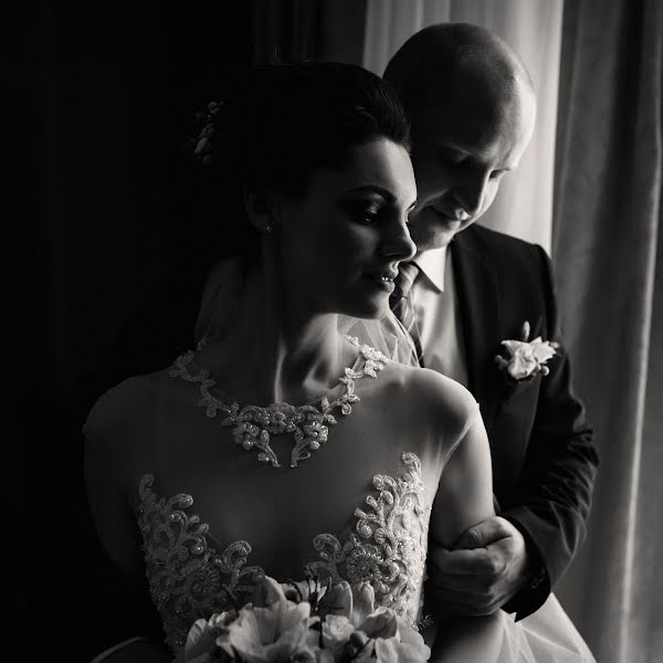 Wedding photographer Dmitriy Shumeev (wedmoment). Photo of 26 January 2016
