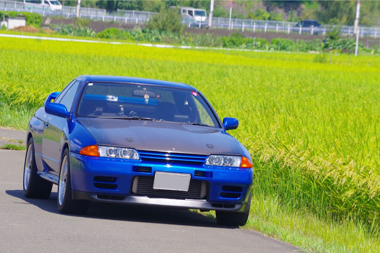 スカイライン GT-Rの田んぼ道・ぶどう園・フロントパイプ交換・オイル交換&エレメント交換・まだ暑いですねに関するカスタム事例の投稿画像9枚目