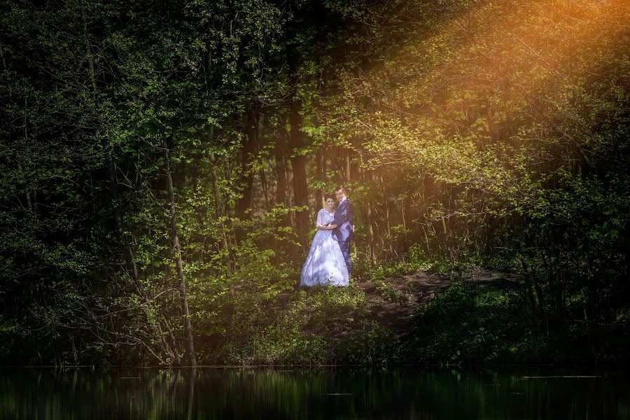 Wedding photographer Miłosz Guzowski (miloszguzowski). Photo of 22 July 2017