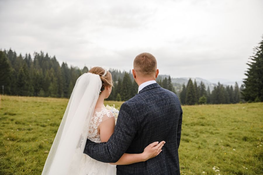 Fotógrafo de casamento Yaroslav Galan (yaroslavgalan). Foto de 8 de janeiro 2021