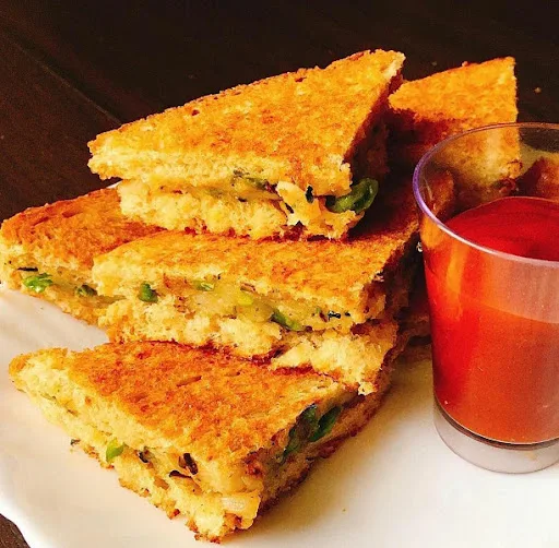 Spicy Aloo Sandwich