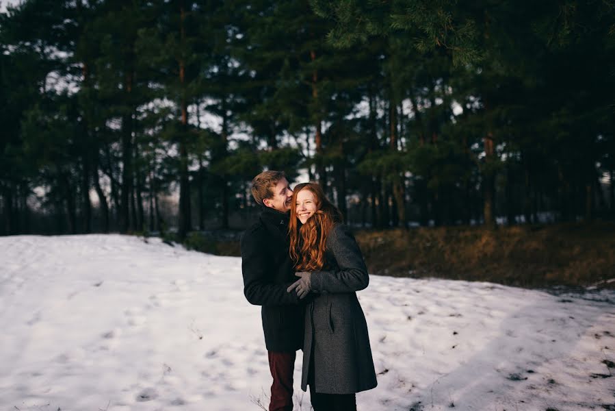 Fotografo di matrimoni Olya Kobruseva (leeloothefirst). Foto del 8 gennaio 2014