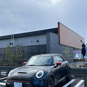 ミニ コンバーチブル JCW