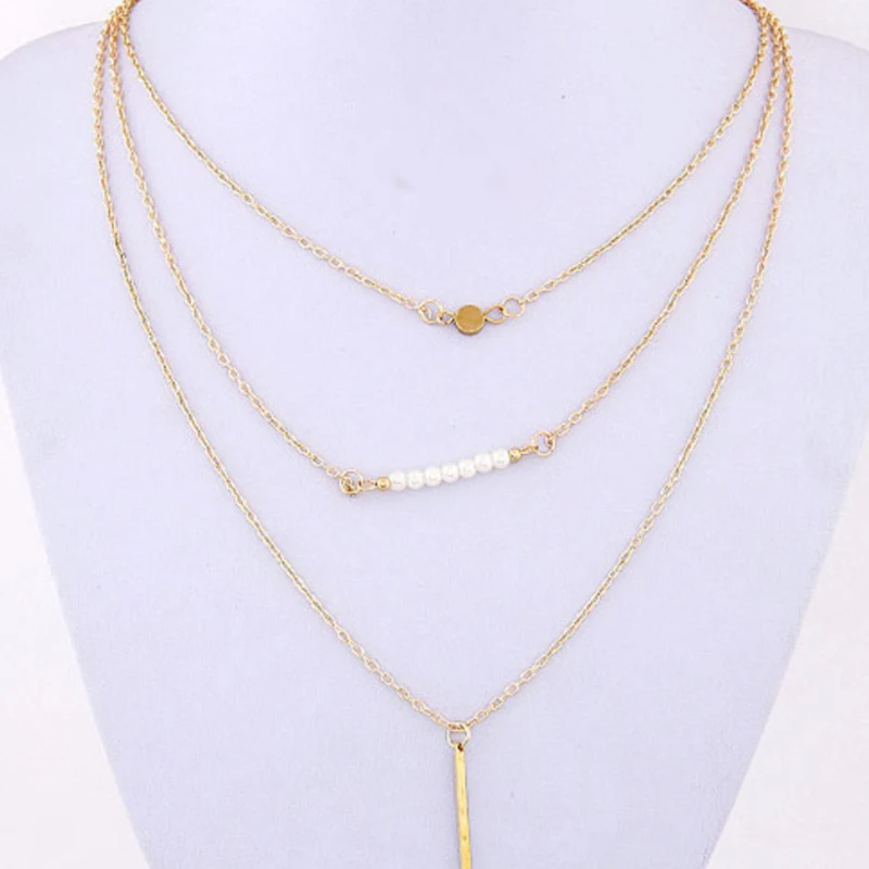 Title 3, Collier long et simple avec motif géométrique, ...