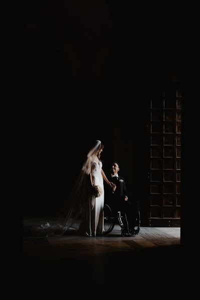 Wedding photographer Emanuele Guadagno (inbiancoenero). Photo of 15 January 2019