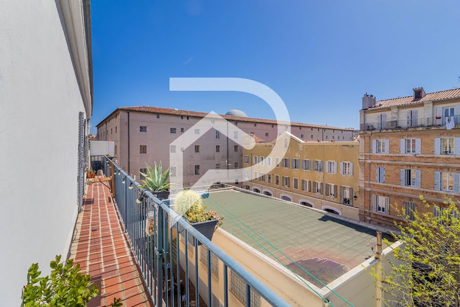 Vente appartement 3 pièces 70 m² à Marseille 2ème (13002), 359 000 €