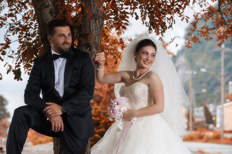 Fotógrafo de casamento Recai Büyük (recaibuyuk). Foto de 11 de julho 2020