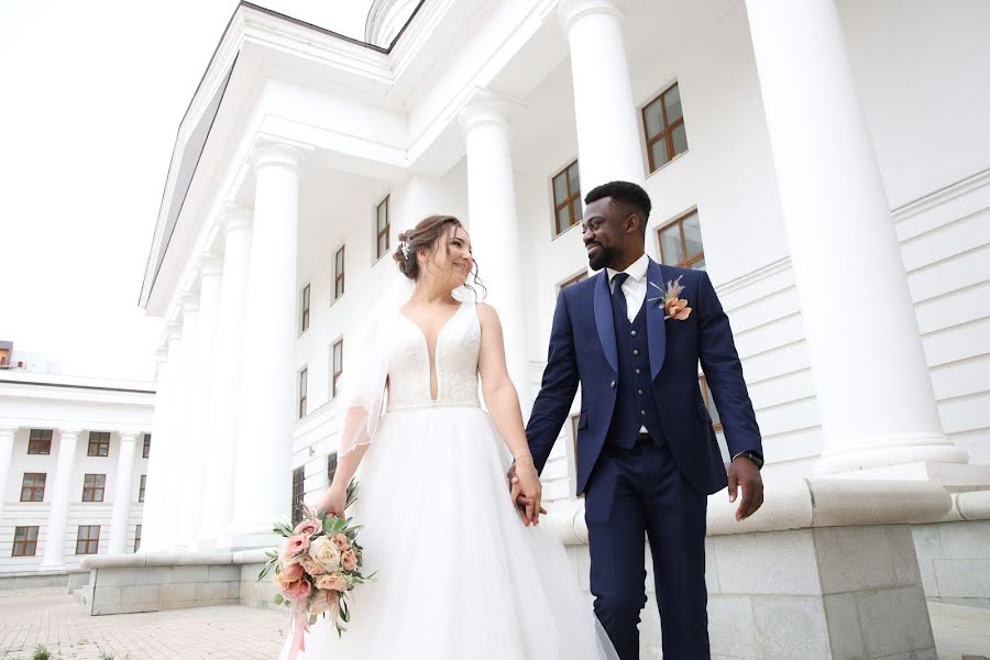 Fotógrafo de casamento Dimitriy Romanov (vishneviy). Foto de 20 de junho 2021