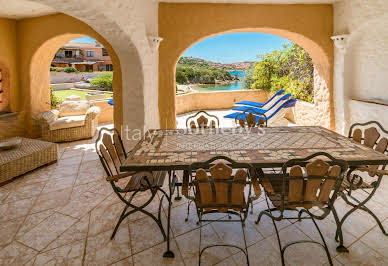 Apartment with terrace and pool 4