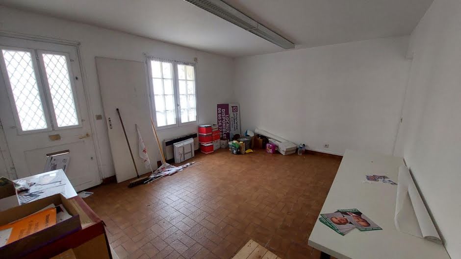 Location  locaux professionnels  35 m² à Dreux (28100), 395 €