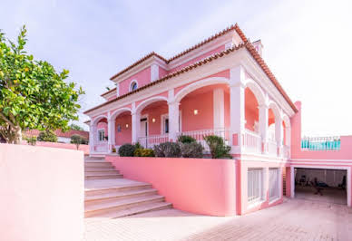 Maison avec jardin et terrasse 19