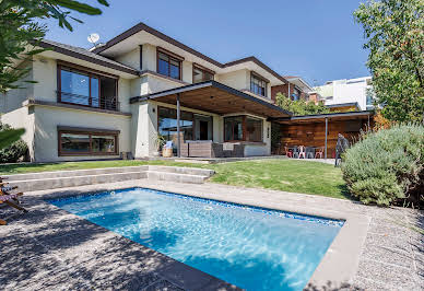 House with garden and terrace 9