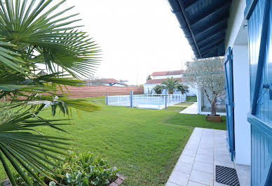 House with pool and terrace 3