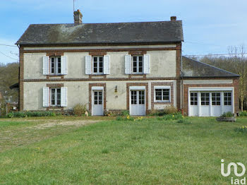 maison à Beaumont-le-Roger (27)