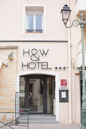 hôtels Holidays & Work Hotel Restaurant Sanary-sur-Mer