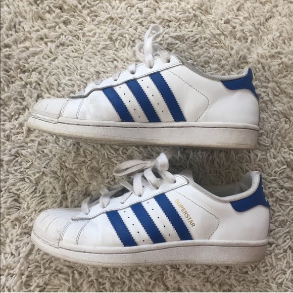 Adidas Shoes White With Blue Stripes | Eumolpo Wallpapers