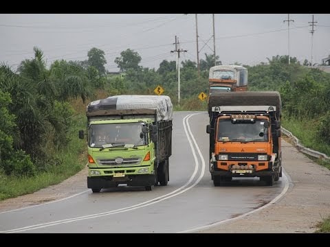  Modifikasi  Truk  Double  Gardan  Residence o