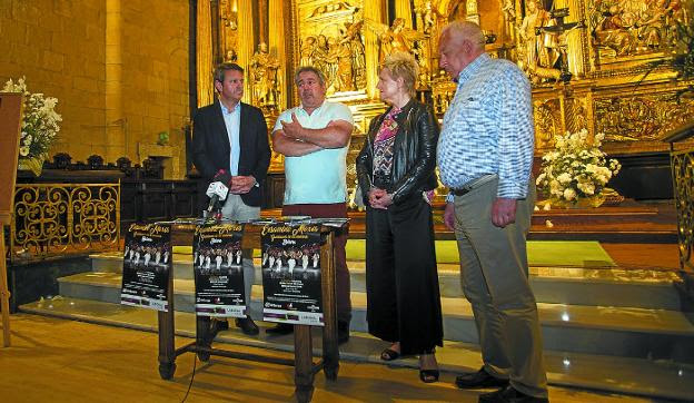 José Antonio Santano, Fernando de la Hera, María Jesús Bengoetxea y Fernando Jiménez. /  J. OCHOTECO