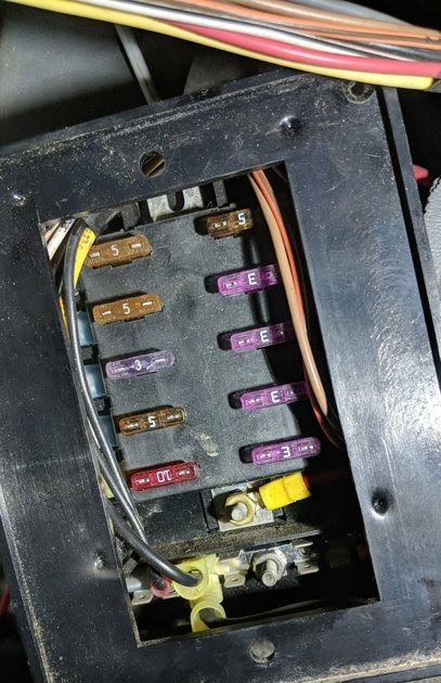 Tracker Boat Fuse Box - Complete Wiring Schemas