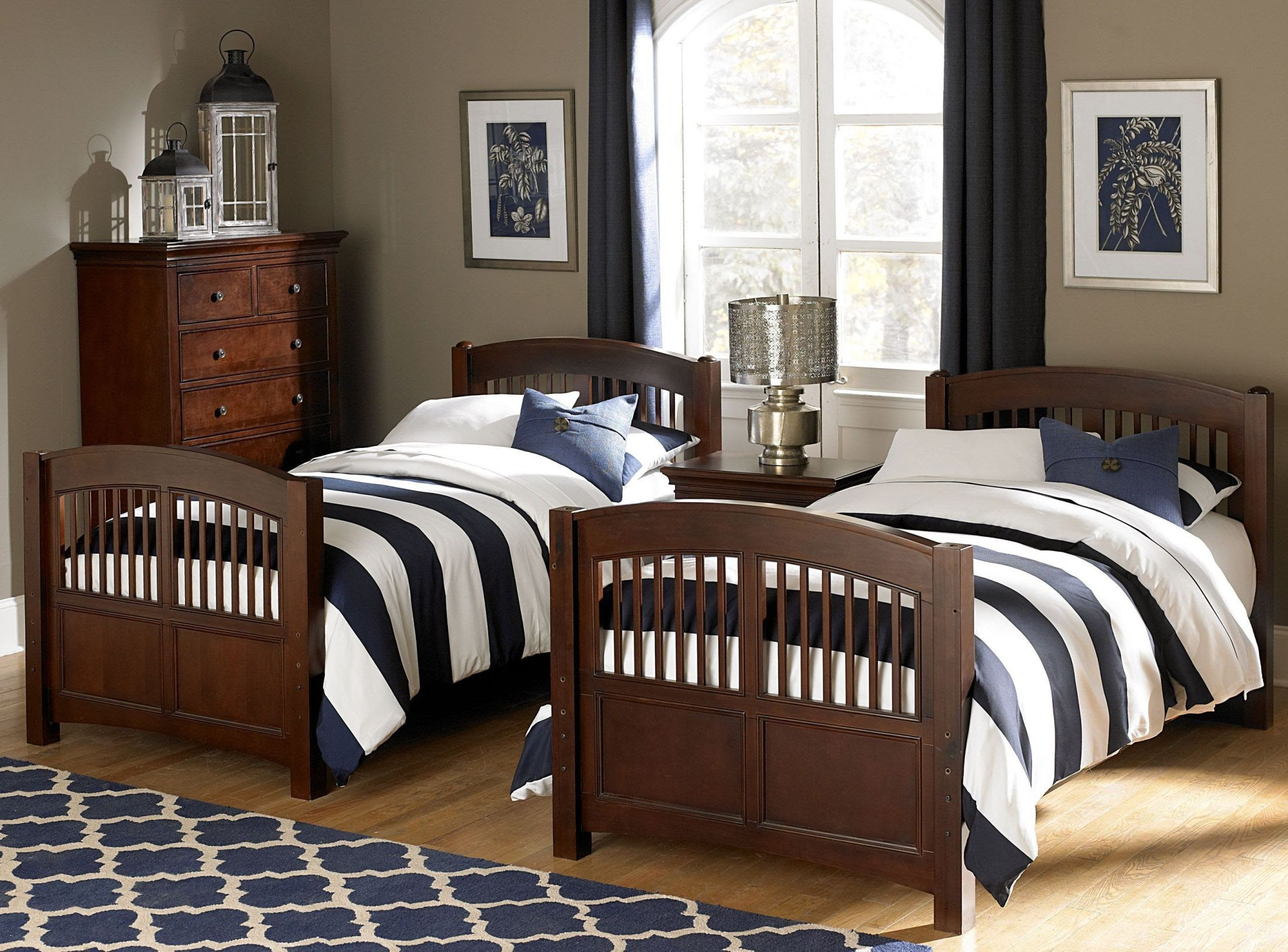 chalked chestnut bedroom furniture