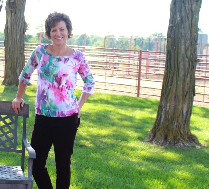 Girls in the Garden: Two for One Fall Floral Knit Tops