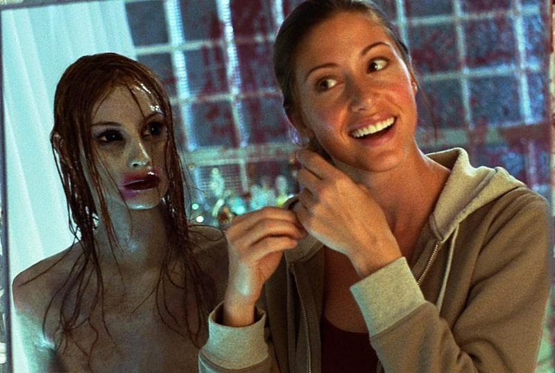 Thir13en Ghosts Shannon Elizabeth Shawna Loyer