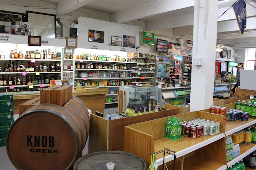 Liquor Store «Tenth Avenue Liquor Store», reviews and photos, 925 SW 10th Ave, Portland, OR 97205, USA