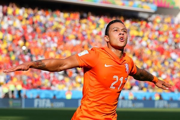 Memphis Depay Celebration Netherlands : Memphis Depay Photos And