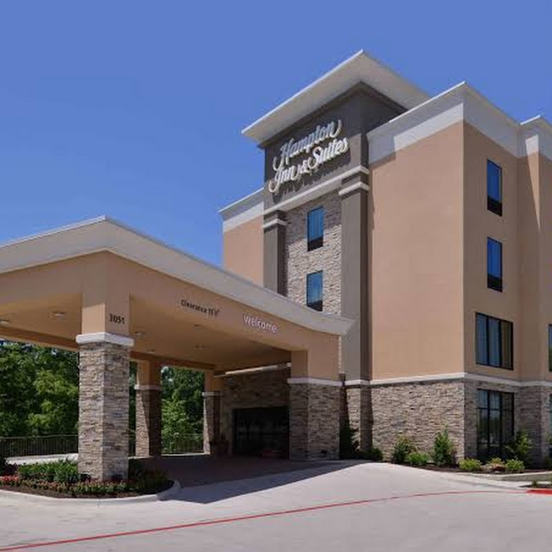 Hampton Inn & Suites Dallas Market Center