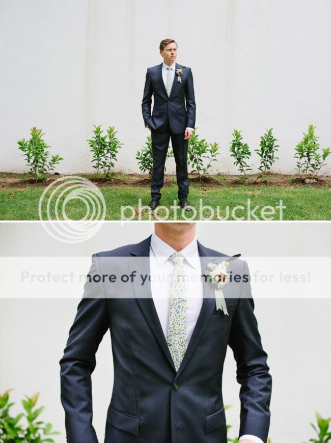 http://i892.photobucket.com/albums/ac125/lovemademedoit/welovepictures%20blog/BE_MolenvlietWedding_021-1.jpg?t=1353500049